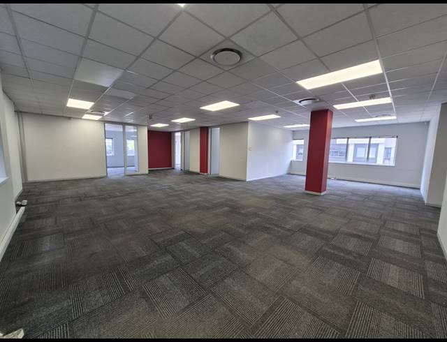 1,320M² OFFICE TO LET IN SANDTON CENTRAL